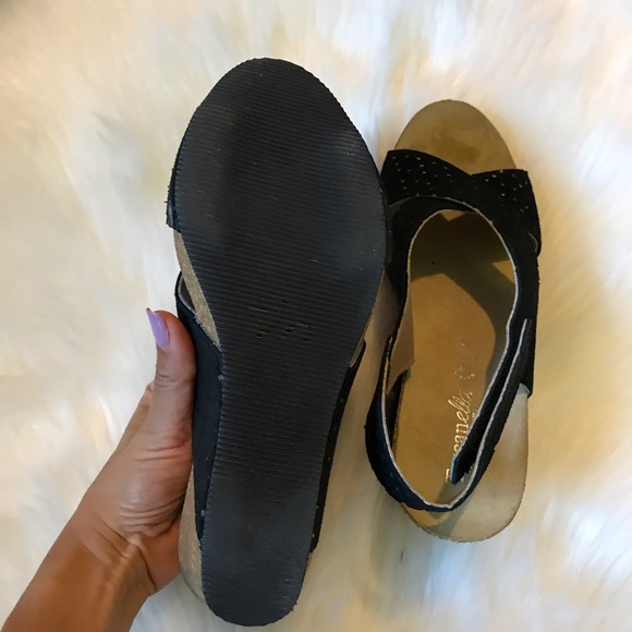 Toscanella Black Strappy Wedges Sz 6.5 - Picture 7 of 8